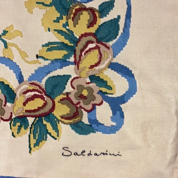 RARE SALDARINI Extra large square silk scarf vintage and exquisite rolled edges - Picture 3 of 6